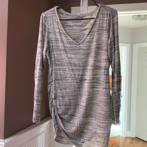 Long sleeve maternity shirt